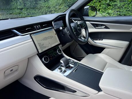 Jaguar F-Pace 2.0 D200 MHEV R-Dynamic SE Auto AWD Euro 6 (s/s) 5dr 22