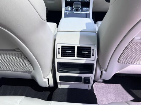 Jaguar F-Pace 2.0 D200 MHEV R-Dynamic SE Auto AWD Euro 6 (s/s) 5dr 26