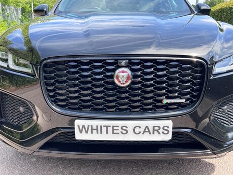 Jaguar F-Pace 2.0 D200 MHEV R-Dynamic SE Auto AWD Euro 6 (s/s) 5dr 51