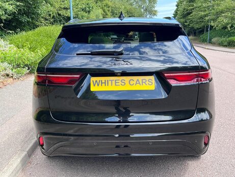 Jaguar F-Pace 2.0 D200 MHEV R-Dynamic SE Auto AWD Euro 6 (s/s) 5dr 62