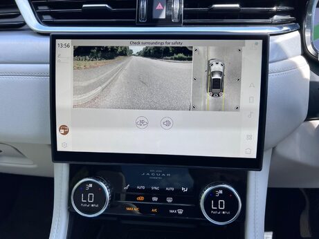 Jaguar F-Pace 2.0 D200 MHEV R-Dynamic SE Auto AWD Euro 6 (s/s) 5dr 70
