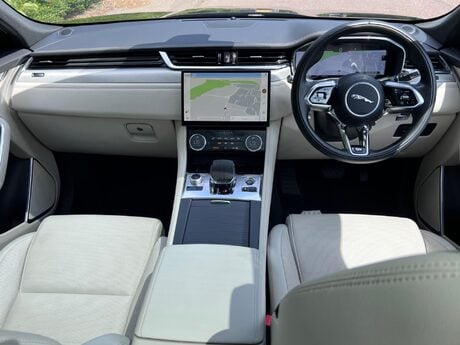 Jaguar F-Pace 2.0 D200 MHEV R-Dynamic SE Auto AWD Euro 6 (s/s) 5dr 90