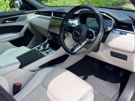 Jaguar F-Pace 2.0 D200 MHEV R-Dynamic SE Auto AWD Euro 6 (s/s) 5dr 89