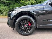 Jaguar F-Pace 2.0 D200 MHEV R-Dynamic SE Auto AWD Euro 6 (s/s) 5dr 9