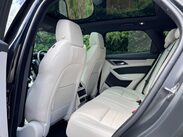 Jaguar F-Pace 2.0 D200 MHEV R-Dynamic SE Auto AWD Euro 6 (s/s) 5dr 31