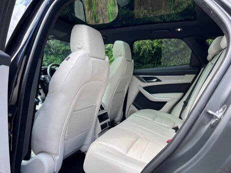 Jaguar F-Pace 2.0 D200 MHEV R-Dynamic SE Auto AWD Euro 6 (s/s) 5dr 27