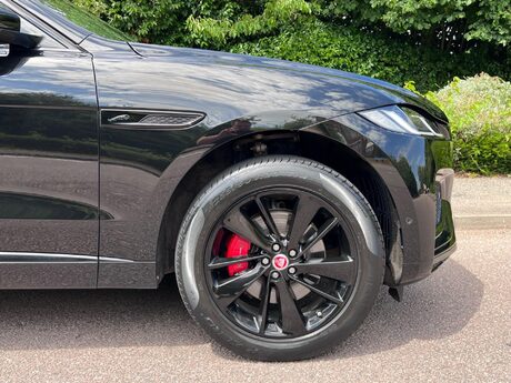 Jaguar F-Pace 2.0 D200 MHEV R-Dynamic SE Auto AWD Euro 6 (s/s) 5dr 47