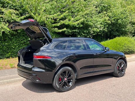 Jaguar F-Pace 2.0 D200 MHEV R-Dynamic SE Auto AWD Euro 6 (s/s) 5dr 67