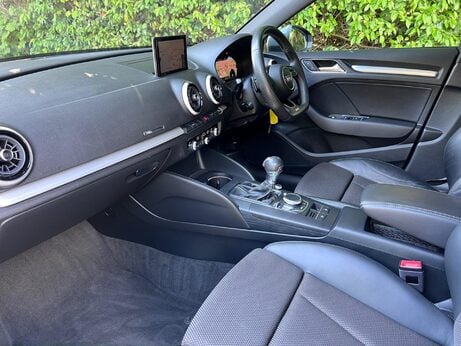 Audi A3 1.5 TFSI CoD 35 S line Sportback S Tronic Euro 6 (s/s) 5dr 73