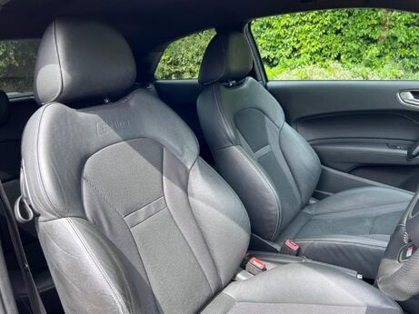 Audi A1 1.4 TFSI CoD S line Euro 6 (s/s) 3dr 11