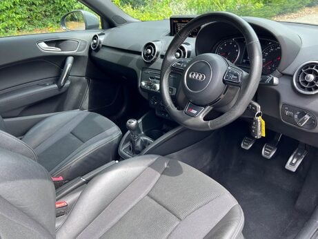 Audi A1 1.4 TFSI CoD S line Euro 6 (s/s) 3dr 14