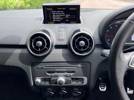 Audi A1 1.4 TFSI CoD S line Euro 6 (s/s) 3dr 21