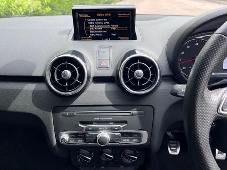 Audi A1 1.4 TFSI CoD S line Euro 6 (s/s) 3dr 17