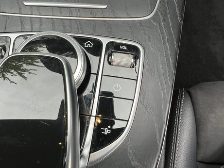 Mercedes-Benz E Class 2.0 E220d AMG Line Cabriolet G-Tronic+ Euro 6 (s/s) 2dr 30