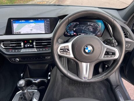 BMW 1 Series 1.5 118i M Sport (LCP) Euro 6 (s/s) 5dr 7