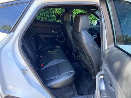 Jaguar E-Pace 2.0 D180 R-Dynamic HSE Auto AWD Euro 6 (s/s) 5dr 32