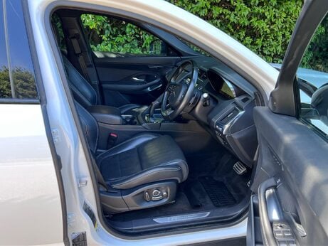 Jaguar E-Pace 2.0 D180 R-Dynamic HSE Auto AWD Euro 6 (s/s) 5dr 13