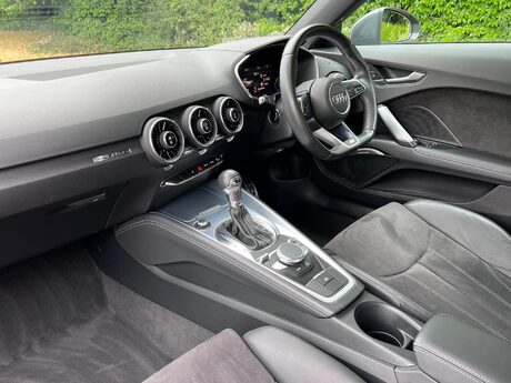 Audi TT 2.0 TFSI S line S Tronic quattro Euro 6 (s/s) 3dr 30