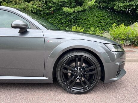 Audi TT 2.0 TFSI S line S Tronic quattro Euro 6 (s/s) 3dr 13