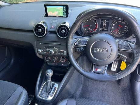 Audi A1 1.4 TFSI S line Sportback S Tronic Euro 6 (s/s) 5dr 12
