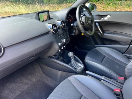 Audi A1 1.4 TFSI S line Sportback S Tronic Euro 6 (s/s) 5dr 21