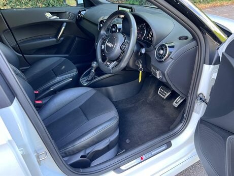 Audi A1 1.4 TFSI S line Sportback S Tronic Euro 6 (s/s) 5dr 11