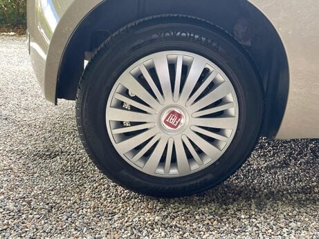 Fiat 500 1.2 Colour Therapy Euro 6 (s/s) 3dr 35