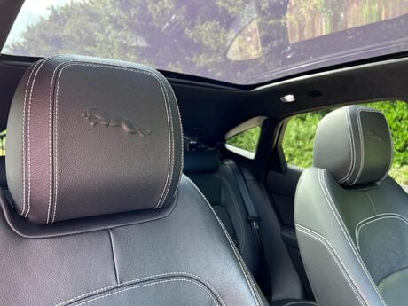 Jaguar E-Pace 2.0 D204 MHEV R-Dynamic SE Auto AWD Euro 6 (s/s) 5dr 19