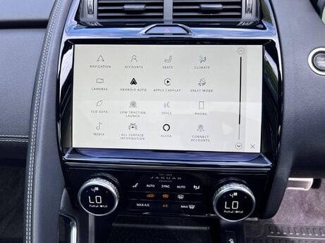 Jaguar E-Pace 2.0 D204 MHEV R-Dynamic SE Auto AWD Euro 6 (s/s) 5dr 25