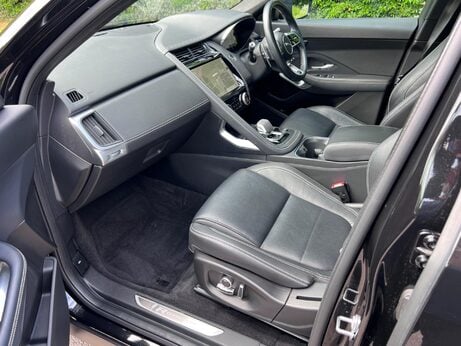 Jaguar E-Pace 2.0 D204 MHEV R-Dynamic SE Auto AWD Euro 6 (s/s) 5dr 27