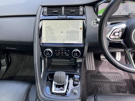 Jaguar E-Pace 2.0 D204 MHEV R-Dynamic SE Auto AWD Euro 6 (s/s) 5dr 19