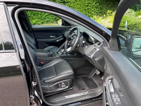 Jaguar E-Pace 2.0 D204 MHEV R-Dynamic SE Auto AWD Euro 6 (s/s) 5dr 16