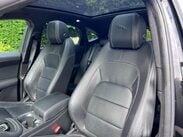 Jaguar E-Pace 2.0 D204 MHEV R-Dynamic SE Auto AWD Euro 6 (s/s) 5dr 33