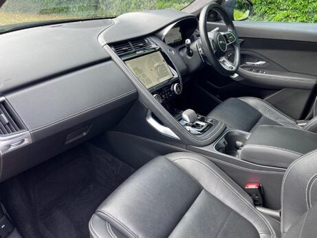 Jaguar E-Pace 2.0 D204 MHEV R-Dynamic SE Auto AWD Euro 6 (s/s) 5dr 93