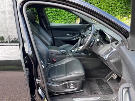 Jaguar E-Pace 2.0 D204 MHEV R-Dynamic SE Auto AWD Euro 6 (s/s) 5dr 95