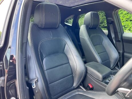 Jaguar E-Pace 2.0 D204 MHEV R-Dynamic SE Auto AWD Euro 6 (s/s) 5dr 65