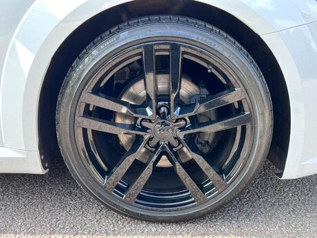 Audi TT 2.0 TFSI S line S Tronic Euro 6 (s/s) 3dr 47