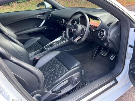 Audi TT 2.0 TFSI S line S Tronic Euro 6 (s/s) 3dr 72