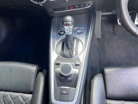 Audi TT 2.0 TFSI S line S Tronic Euro 6 (s/s) 3dr 68