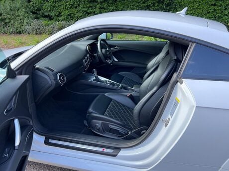 Audi TT 2.0 TFSI S line S Tronic Euro 6 (s/s) 3dr 81
