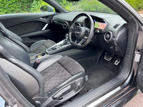 Audi TT 2.0 TFSI S line S Tronic quattro Euro 6 (s/s) 3dr 11