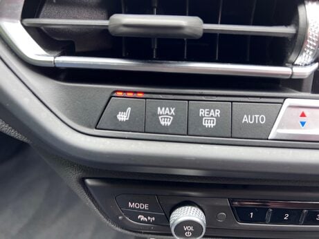 BMW 1 Series 1.5 118i M Sport (LCP) DCT Euro 6 (s/s) 5dr 37
