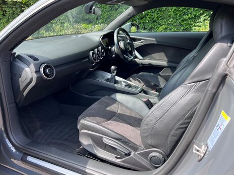 Audi TT 1.8 TFSI Sport Euro 6 (s/s) 3dr 29