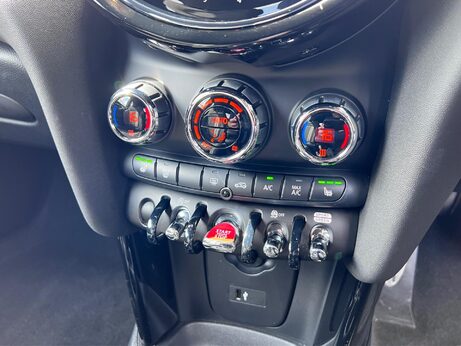 Mini Hatch 2.0 Cooper S Sport Steptronic Euro 6 (s/s) 3dr 22