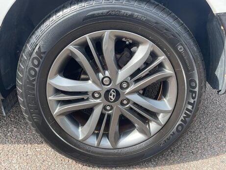 Hyundai ix35 1.7 CRDi SE Euro 5 (s/s) 5dr 31