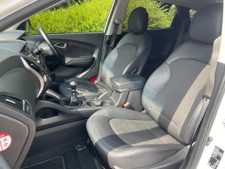 Hyundai ix35 1.7 CRDi SE Euro 5 (s/s) 5dr 9