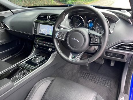 Jaguar XE 2.0i R-Sport Auto Euro 6 (s/s) 4dr 78