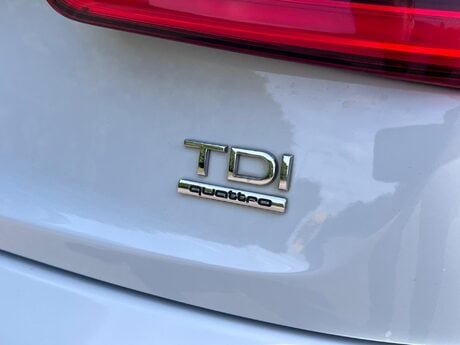 Audi Q3 2.0 TDI S line S Tronic quattro Euro 5 (s/s) 5dr 67