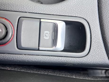 Audi Q3 2.0 TDI S line S Tronic quattro Euro 5 (s/s) 5dr 75