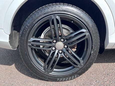 Audi Q3 2.0 TDI S line S Tronic quattro Euro 5 (s/s) 5dr 43